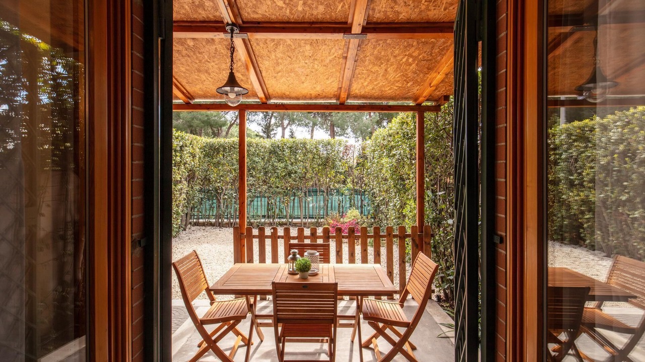 Photo of Outdoor in Zona XXXIII Acilia Sud