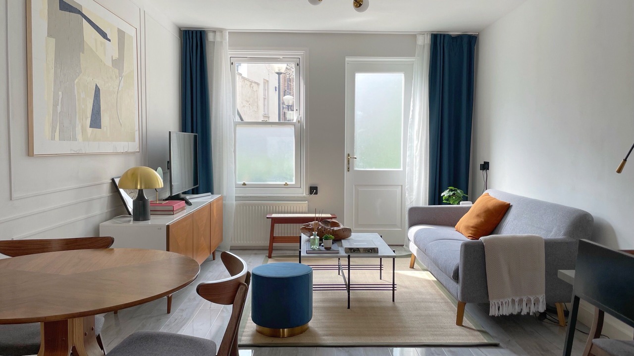 Photo of Livingroom in Farringdon