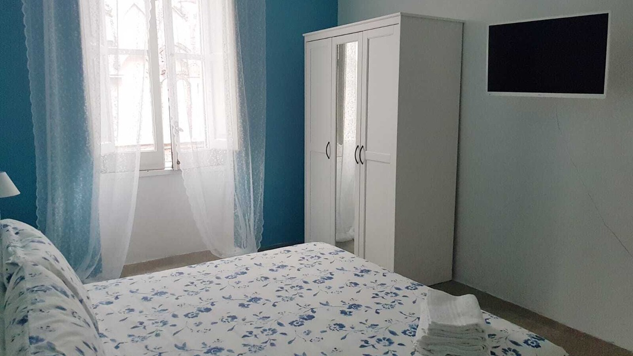 Photo of Bedroom in Historical Downtown Salerno