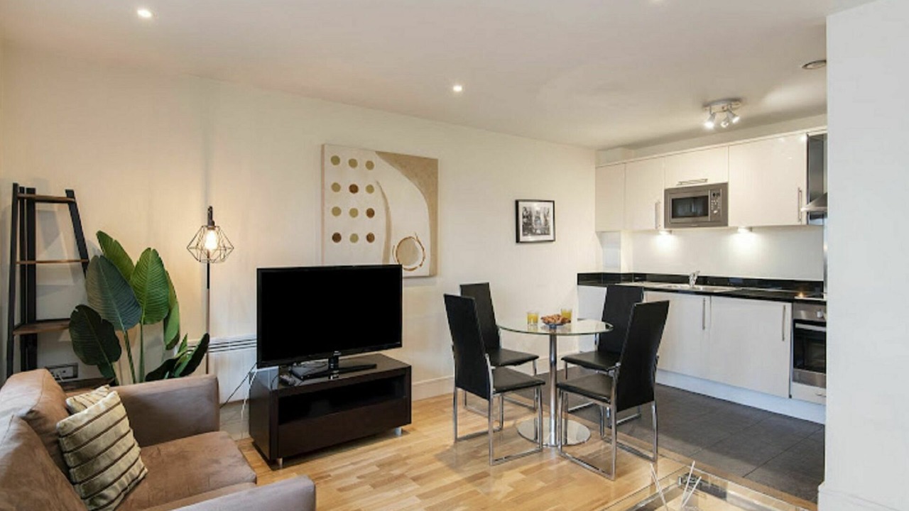 Photo of Bedroom in South Bank