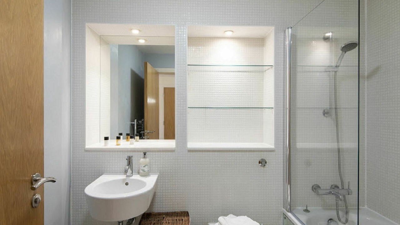Photo of Bathroom in South Bank