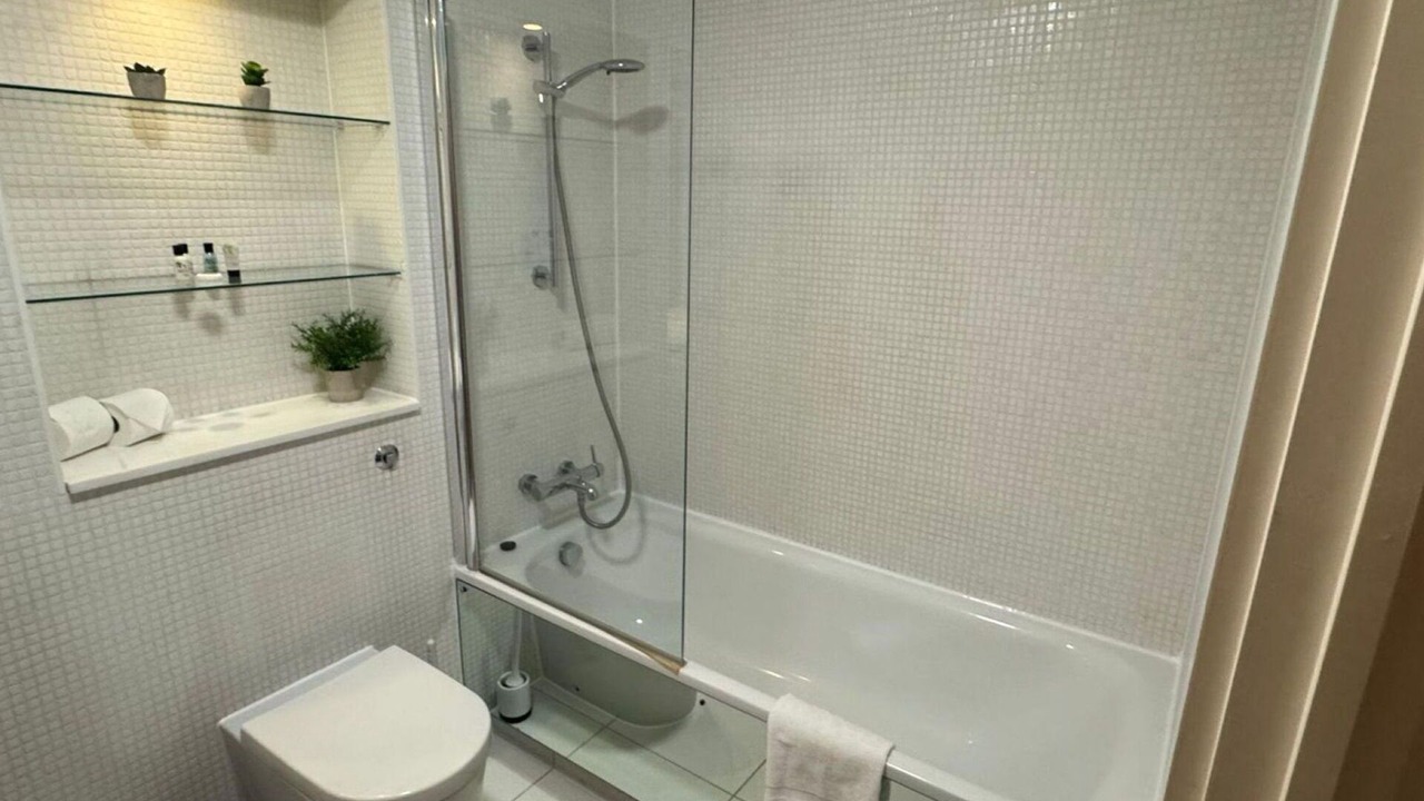Photo of Bathroom in South Bank