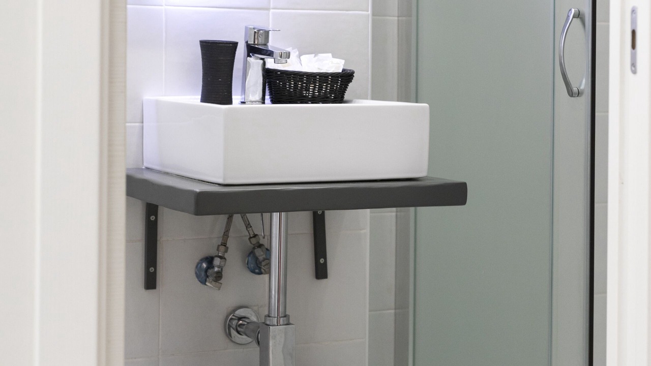 Photo of Bathroom in Naples City Centre