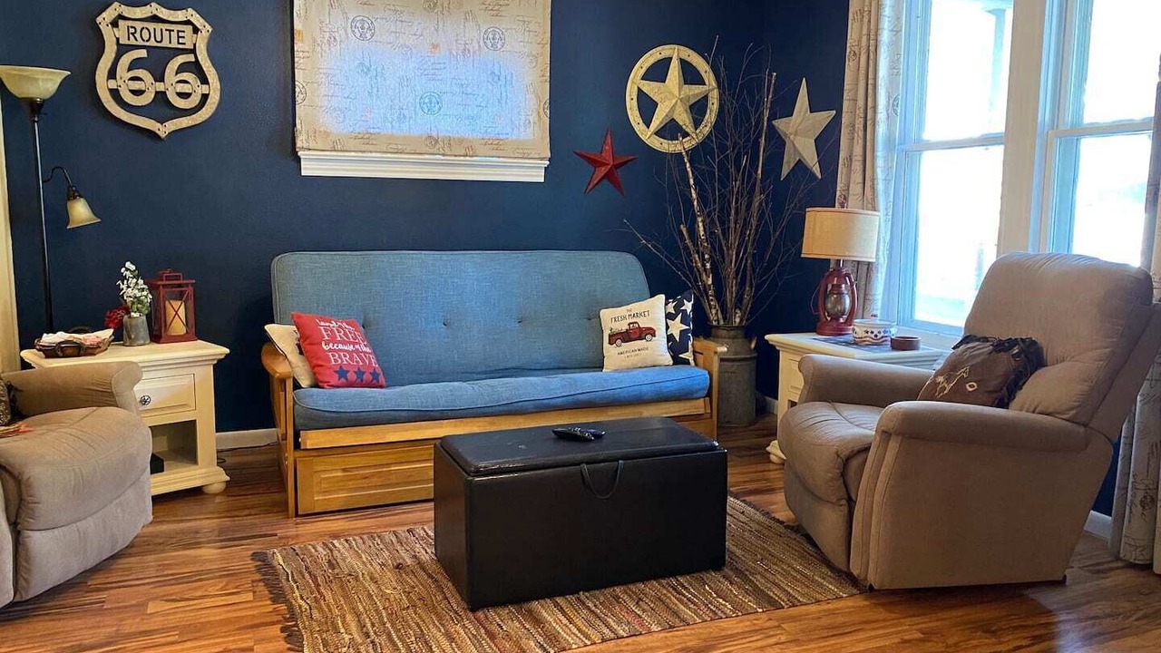 Photo of Livingroom in Deadwood