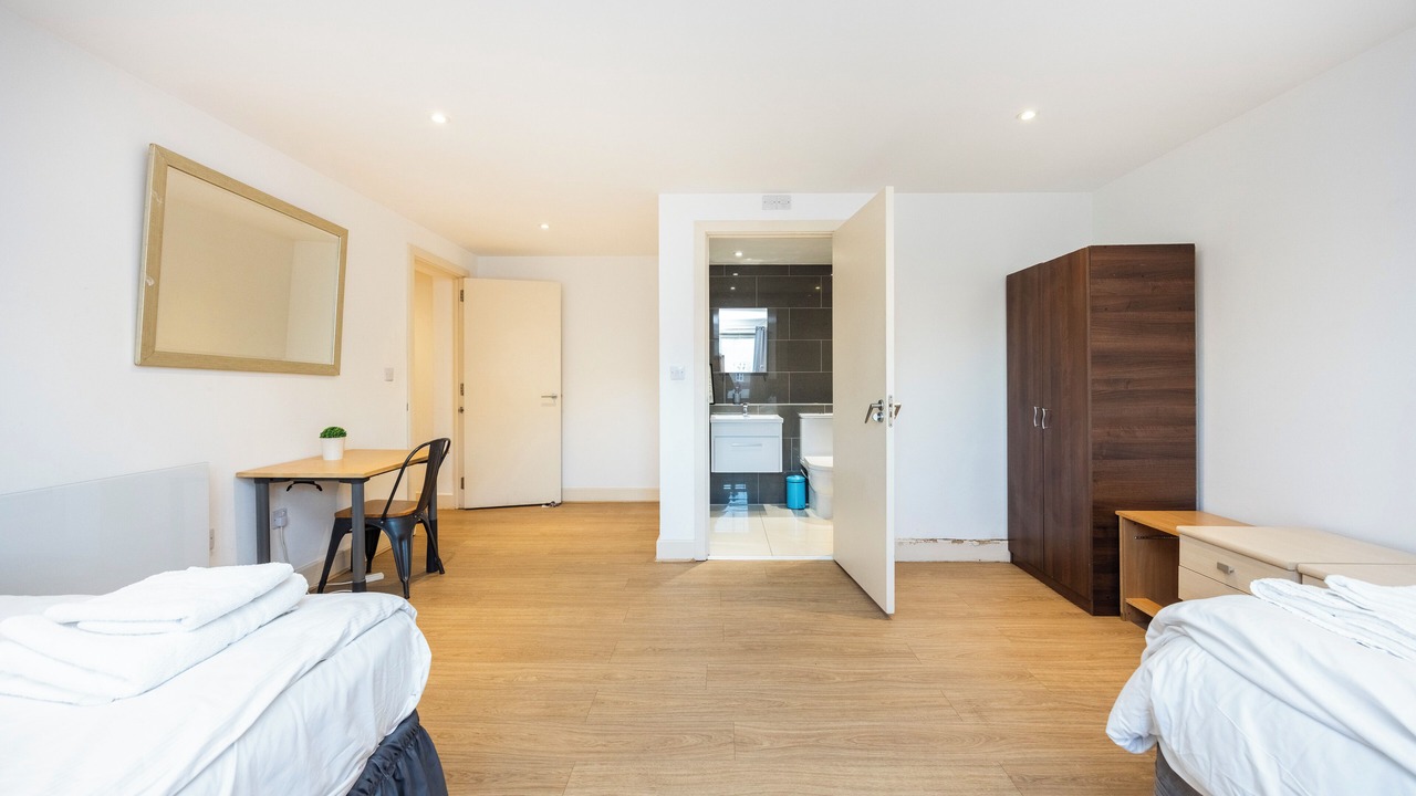 Photo of Bedroom in Island Gardens