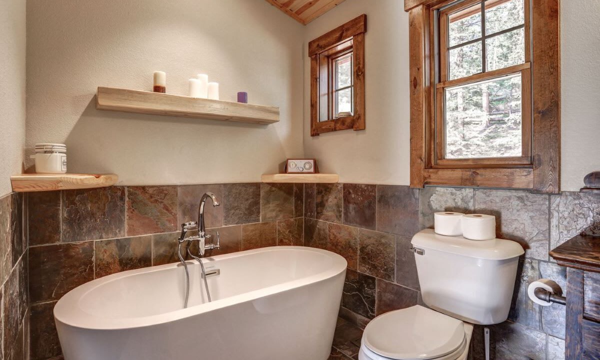 Photo of Bathroom in Deadwood