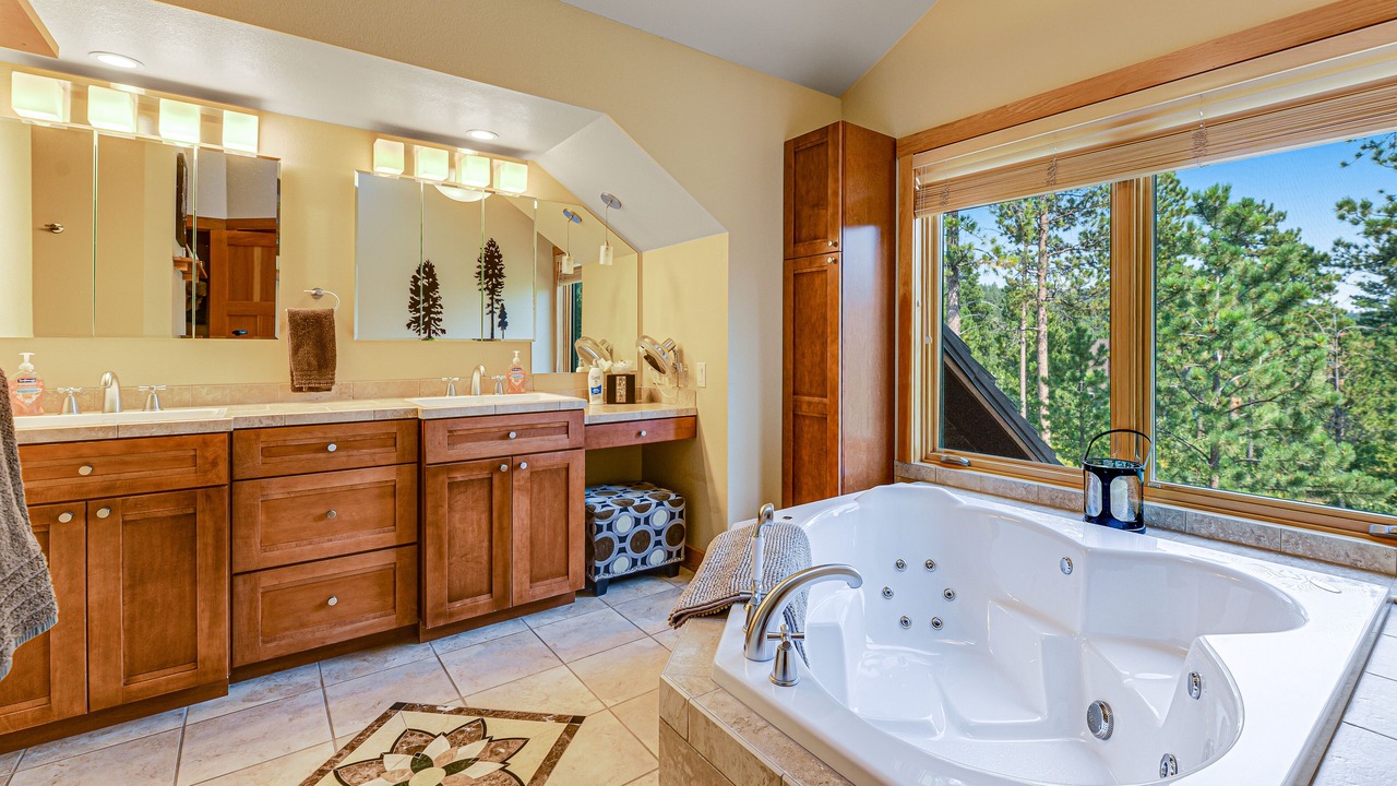 Photo of Bathroom in Spearfish