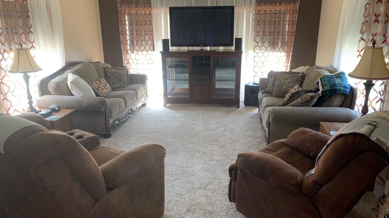 Photo of Livingroom in Pierre