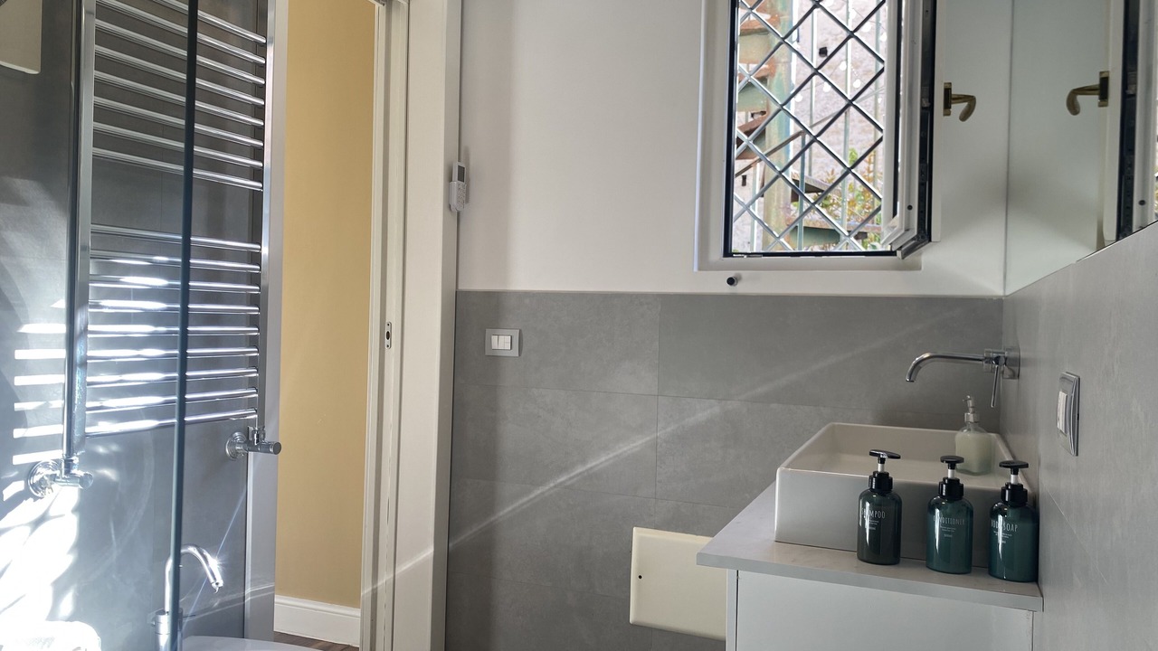 Photo of Bathroom in Chiaia