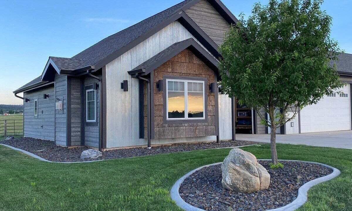 Photo of Outdoor in Colonial Pine Hills
