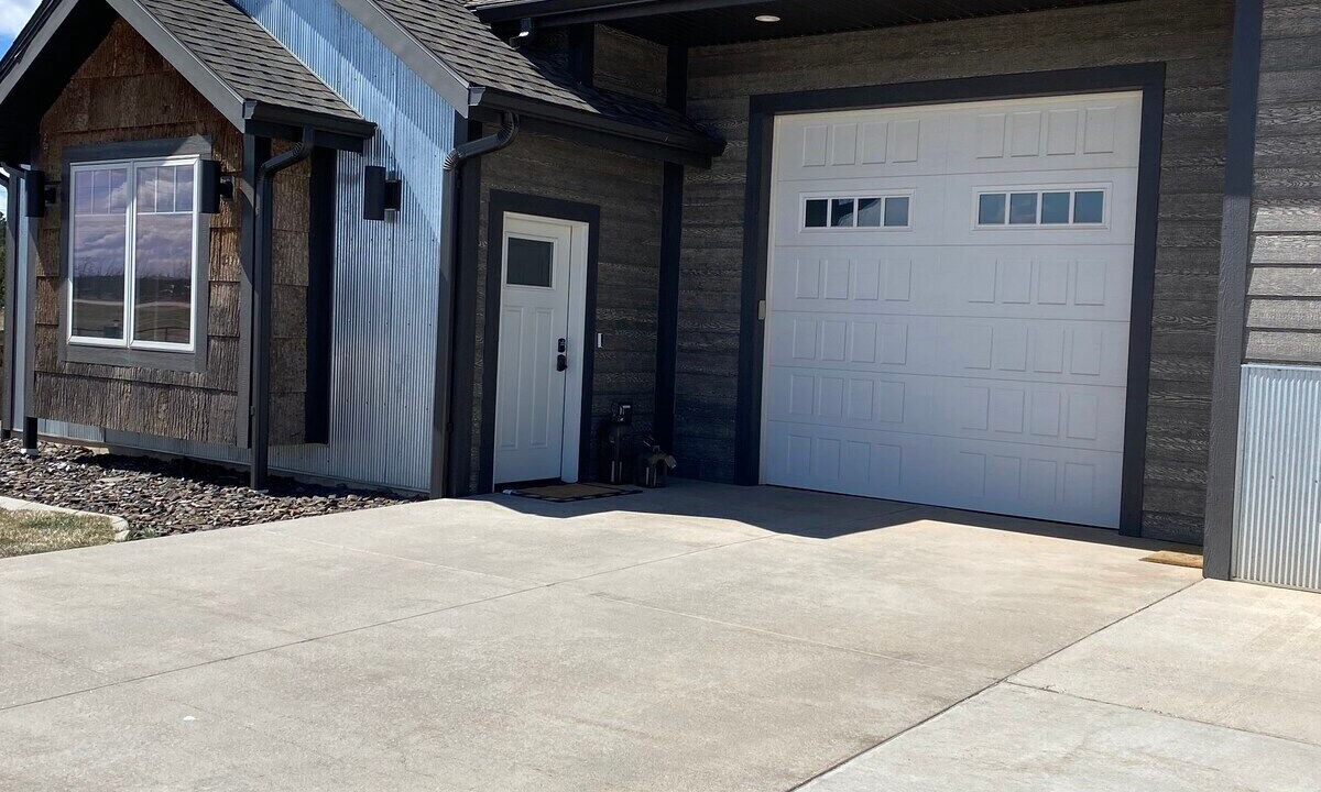 Photo of Outdoor in Colonial Pine Hills