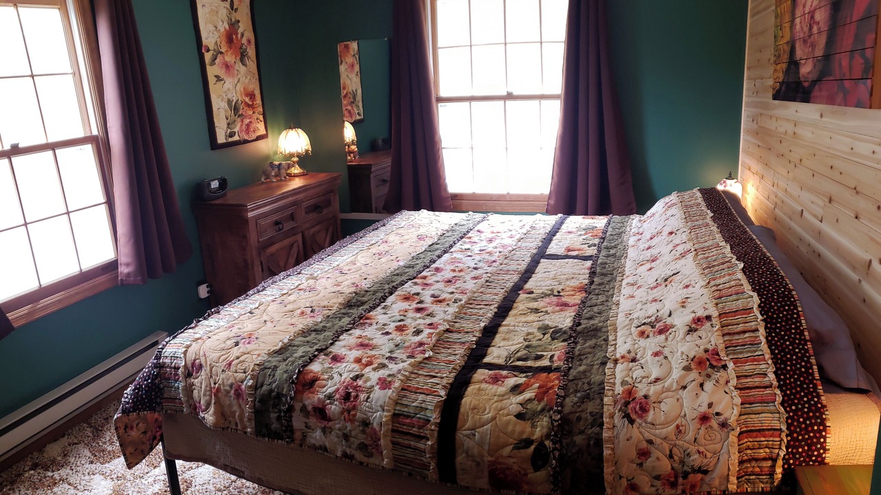 Photo of Bedroom in Deadwood