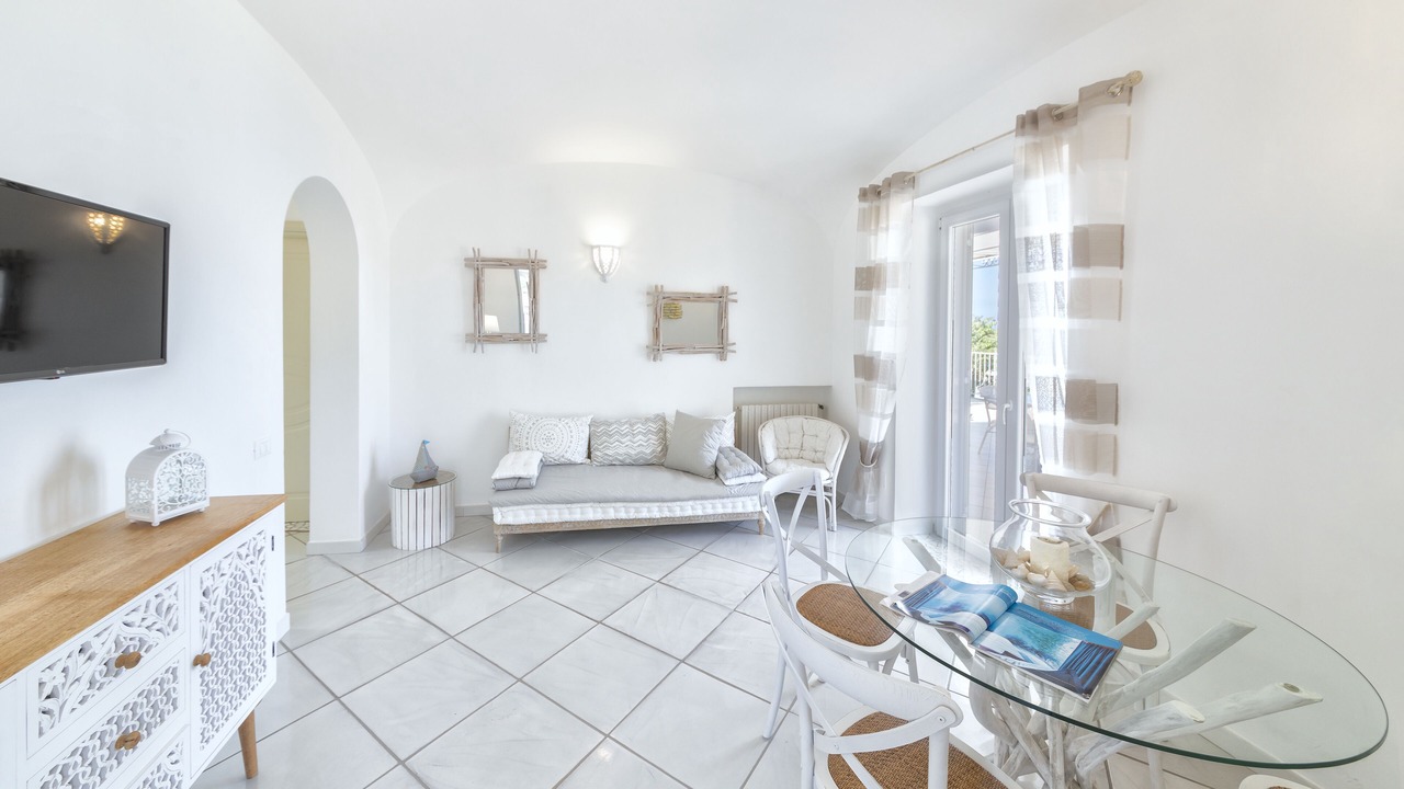 Photo of Livingroom in Forio