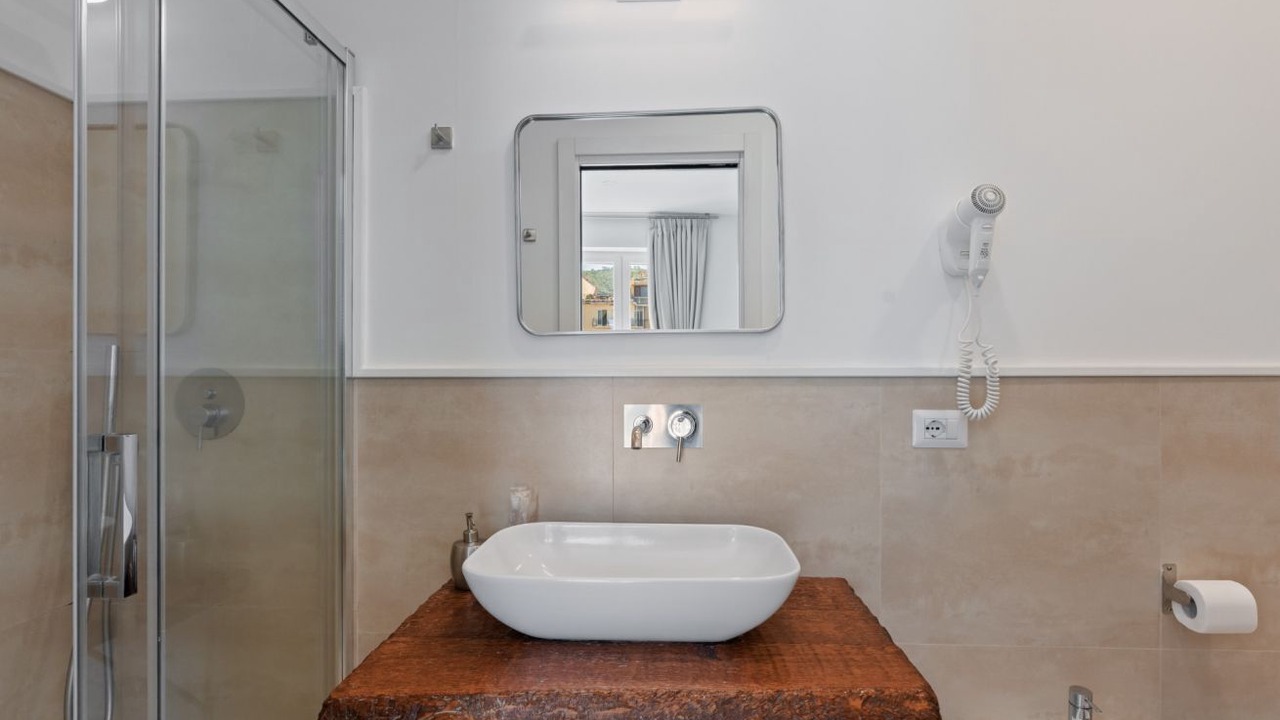 Photo of Bathroom in Sorrento City Centre