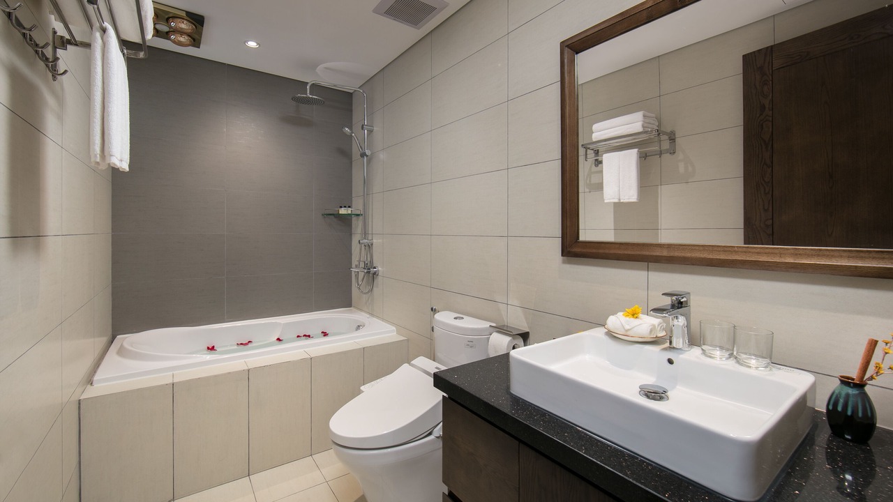 Photo of Bathroom in Dich Vong Hau
