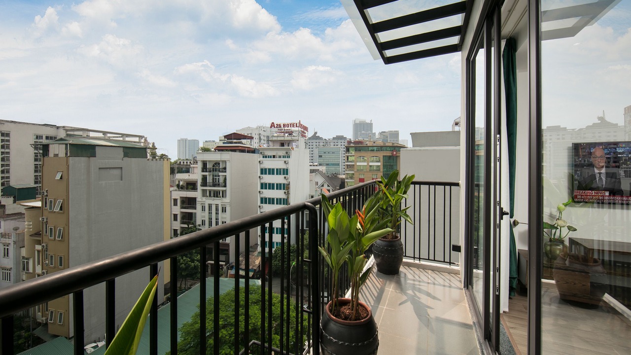 Photo of Patio Balcony in Dich Vong Hau