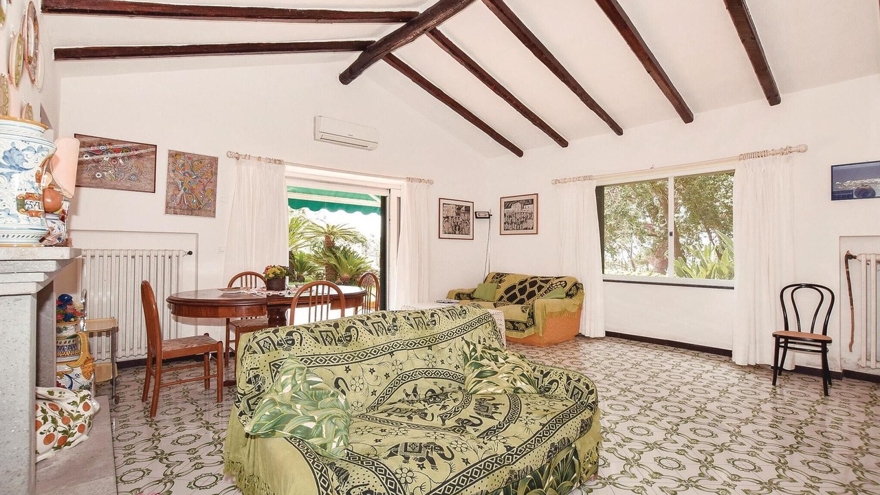 Photo of Bedroom in Forio