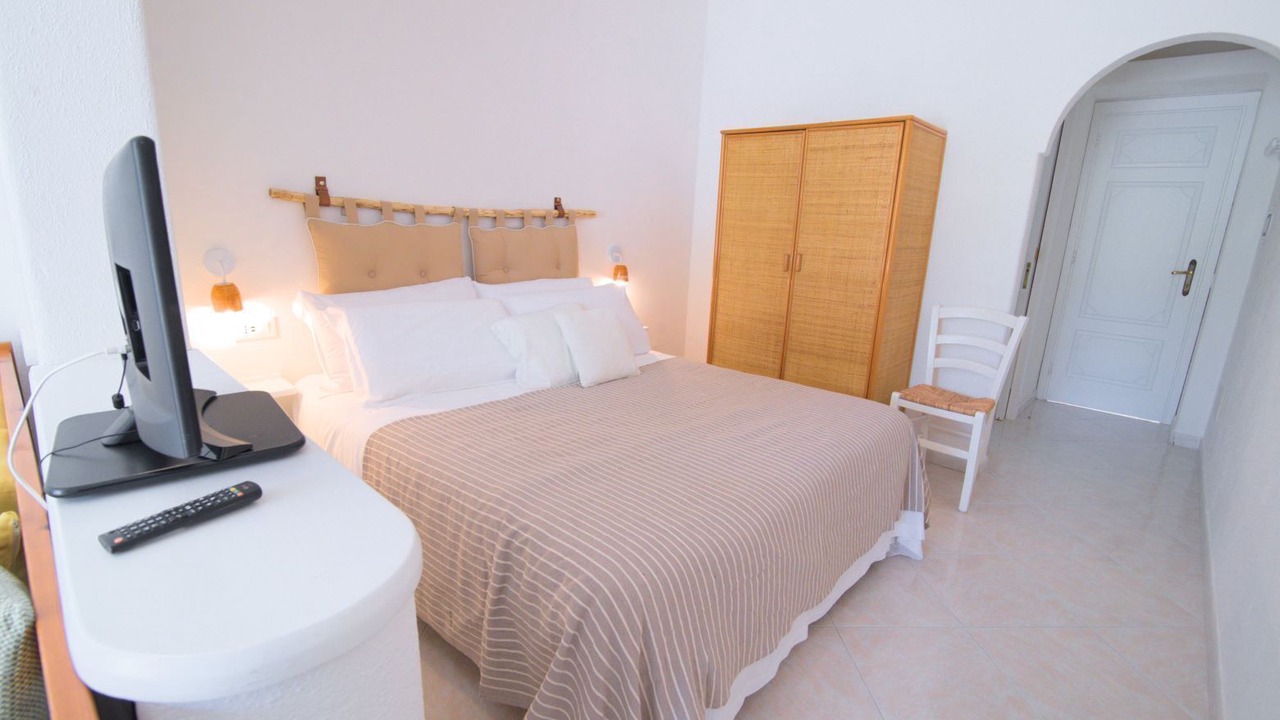 Photo of Bedroom in Forio