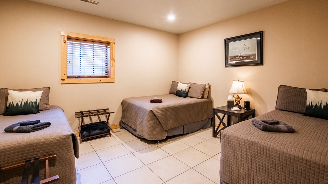 Photo of Bedroom in Carpenter