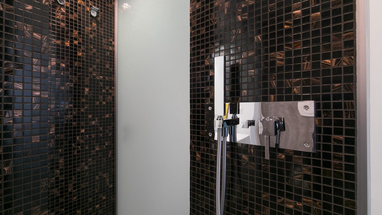 Photo of Bathroom in EUR