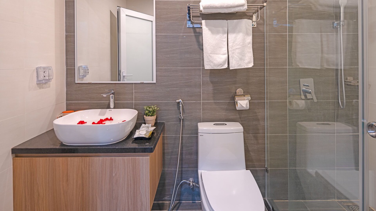 Photo of Bathroom in Ngu Hanh Son