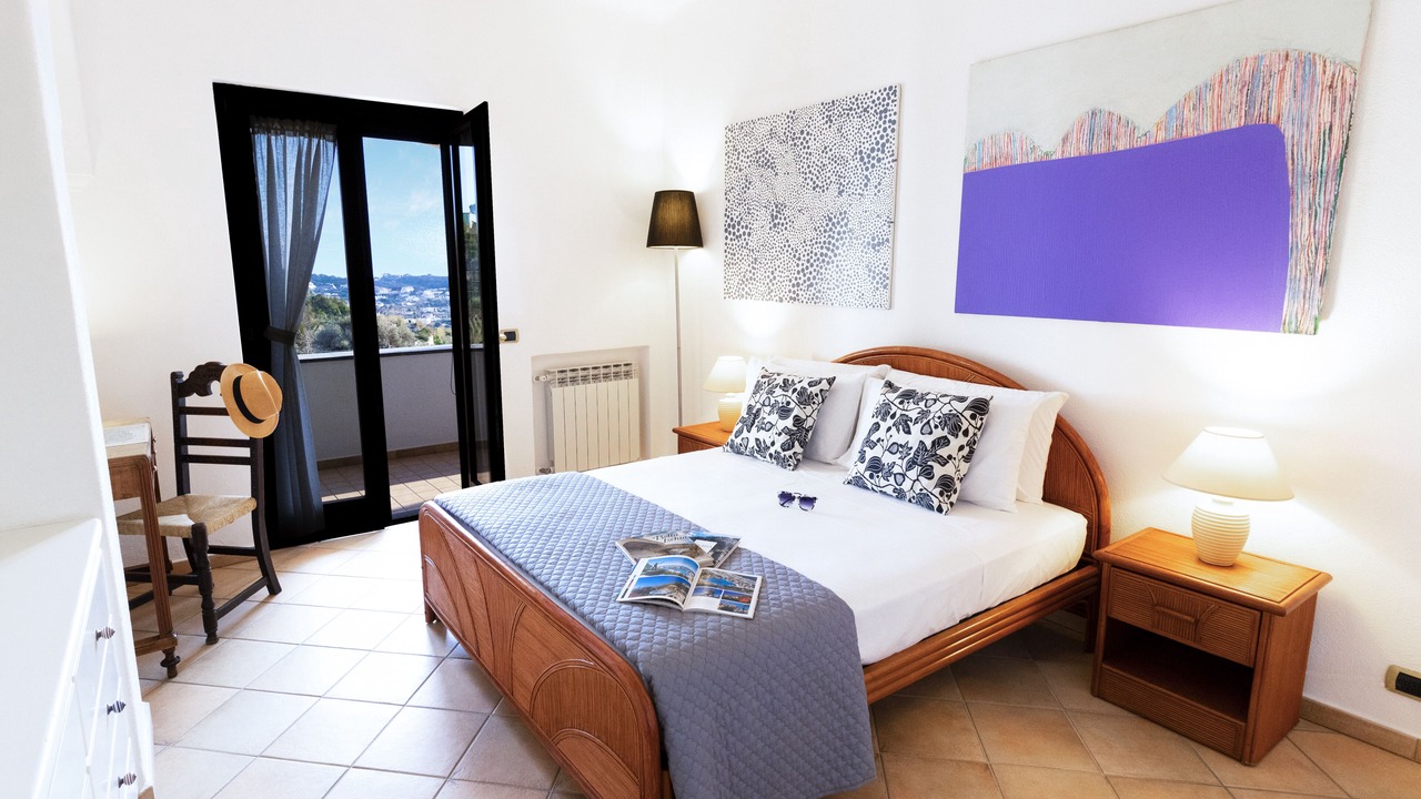 Photo of Bedroom in Forio
