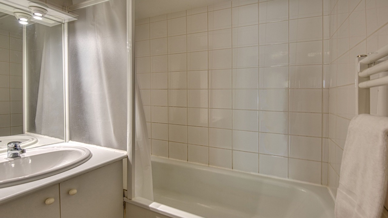 Photo of Bathroom in Egletons