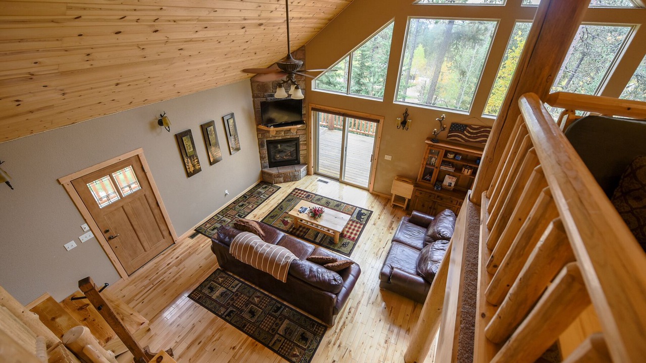 Photo of Bedroom in Lead