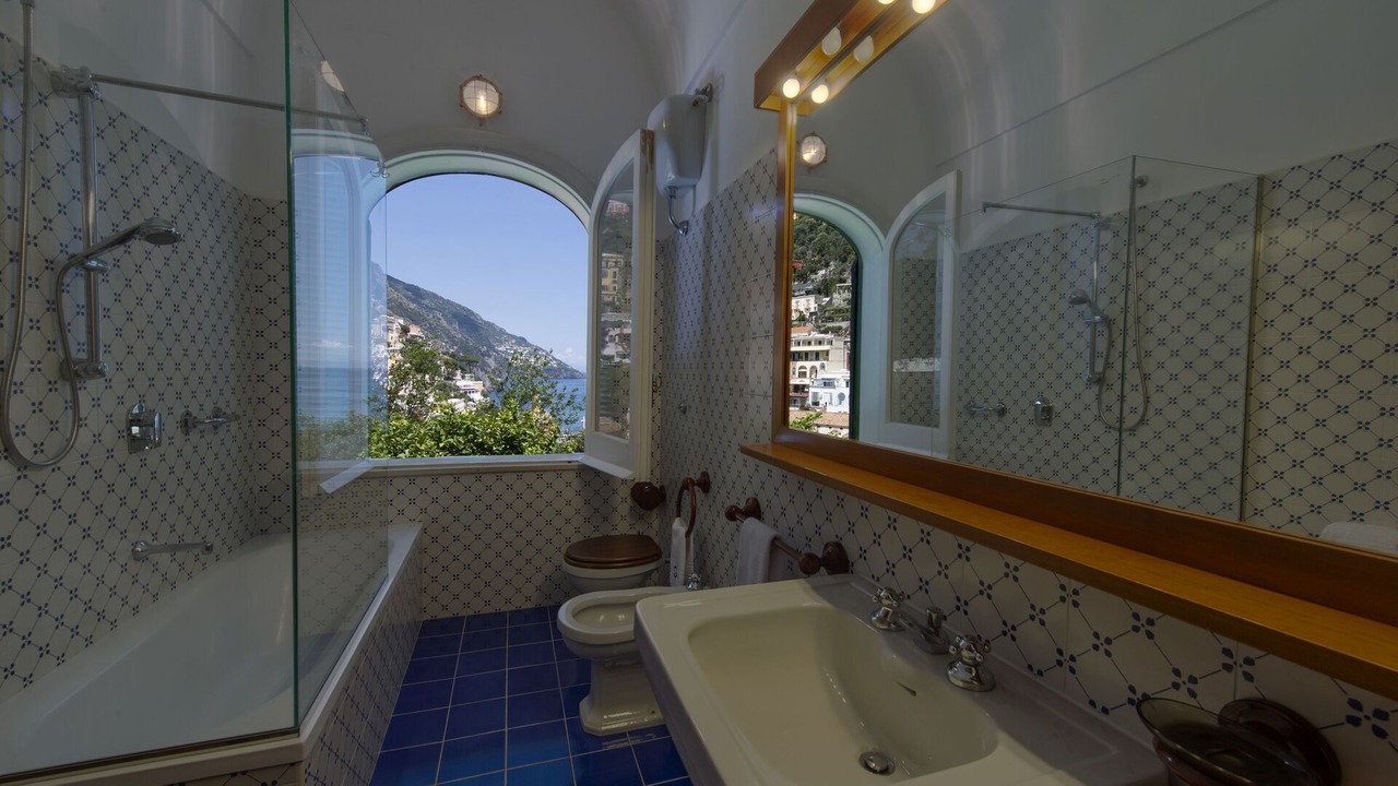 Photo of Bathroom in Positano