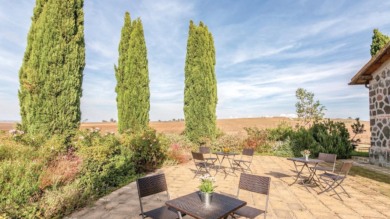 Photo of Others in Tuscania