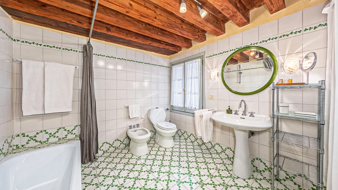 Photo of Bathroom in Levada