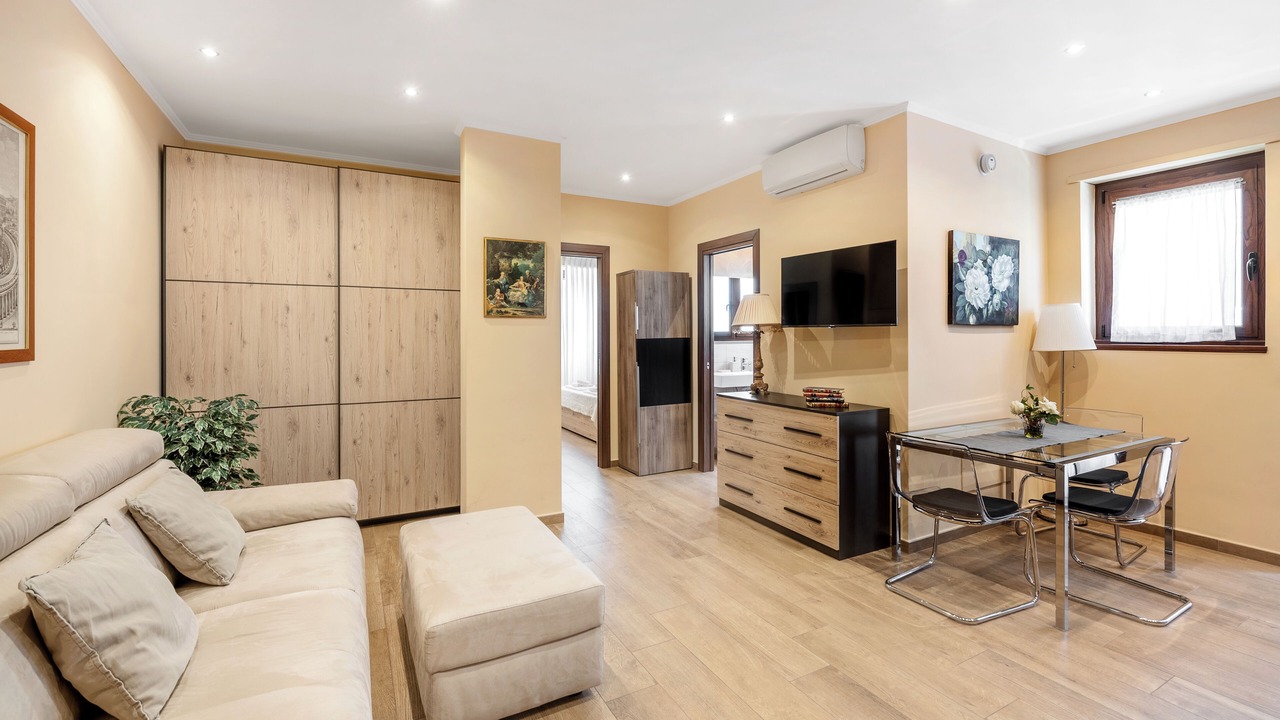 Photo of Livingroom in Quartiere XIII Aurelio