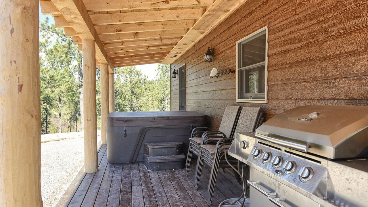 Photo of Patio Balcony in Deadwood