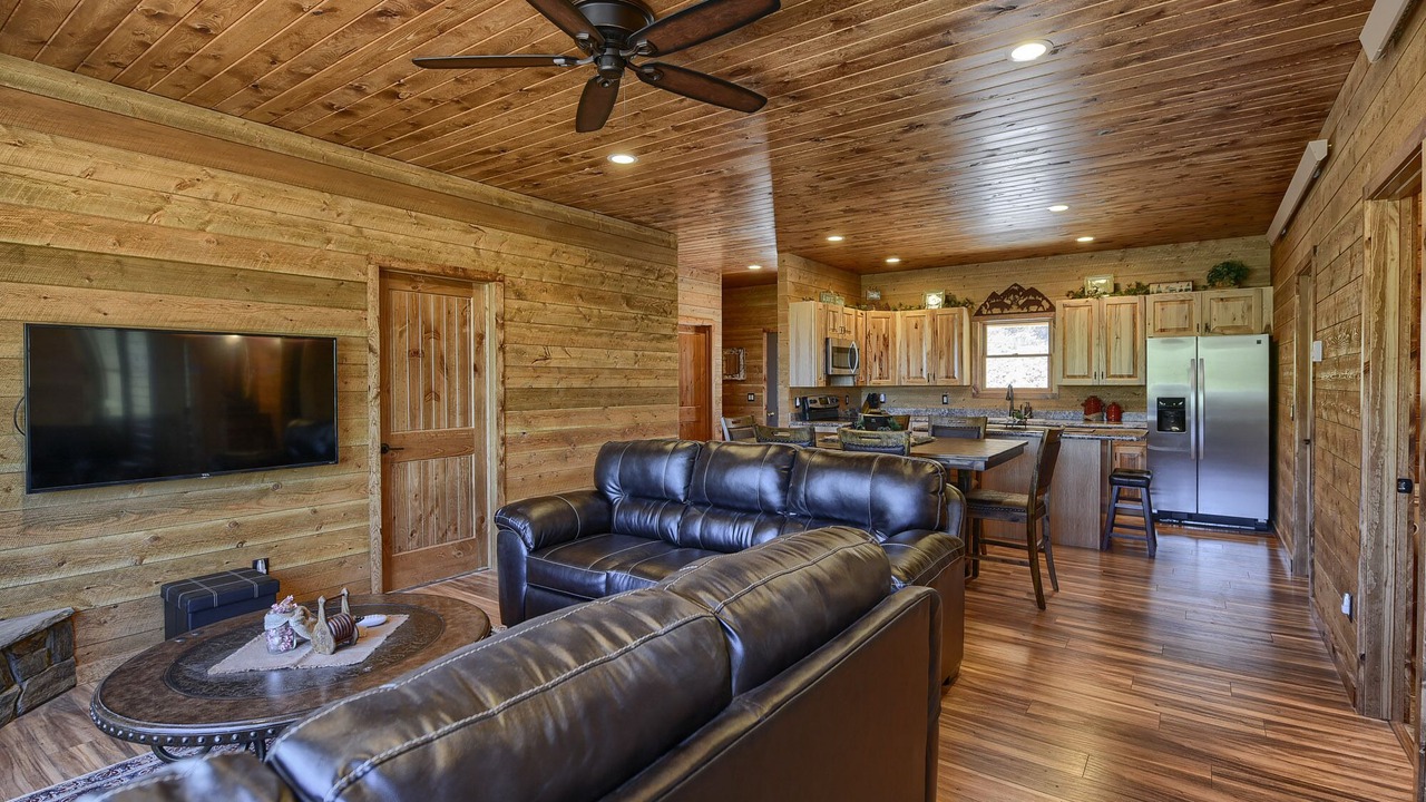 Photo of Livingroom in Deadwood