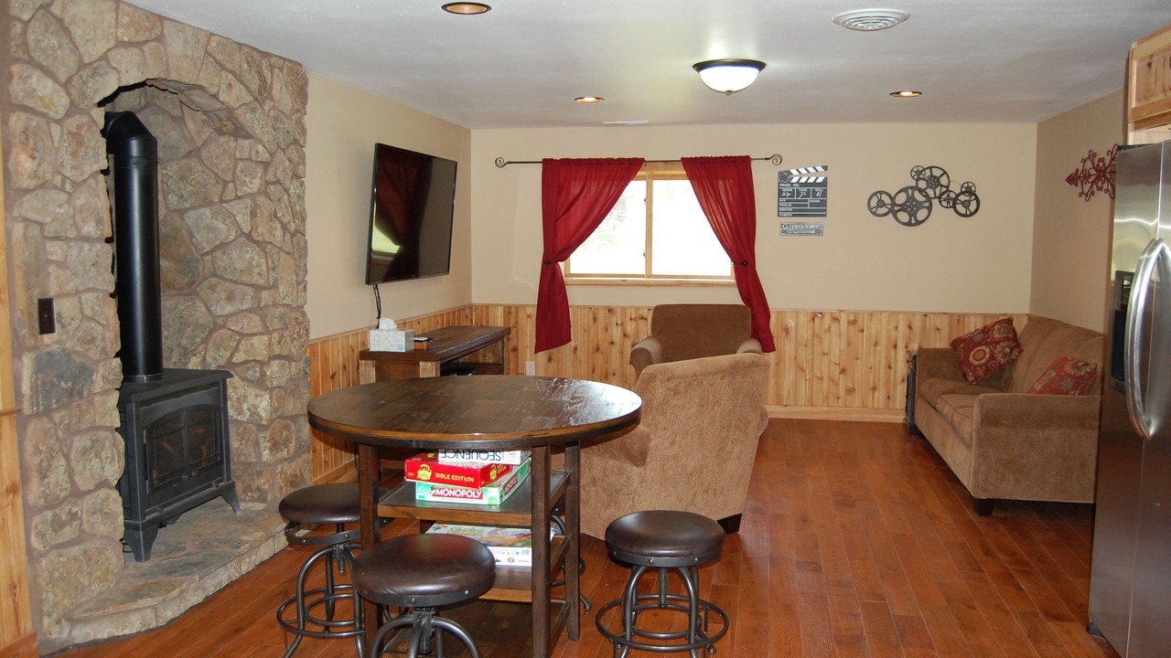 Photo of Bedroom in Hill City