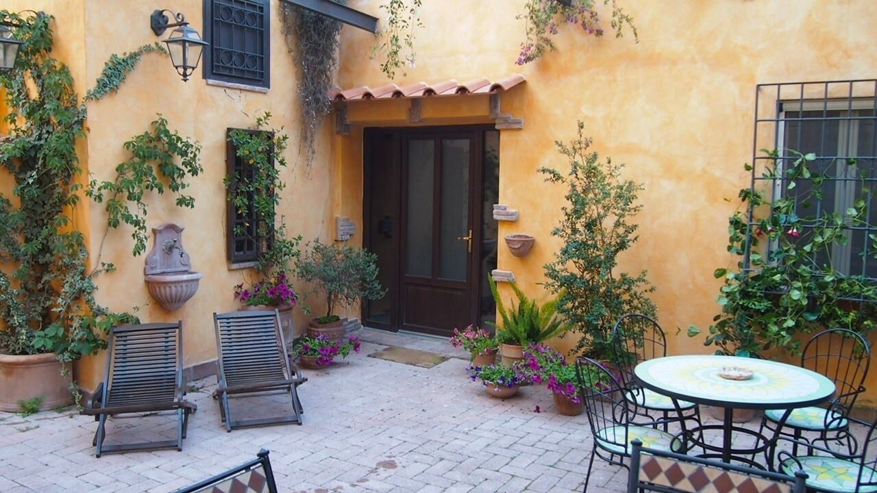 Photo of Outdoor in Aurelio