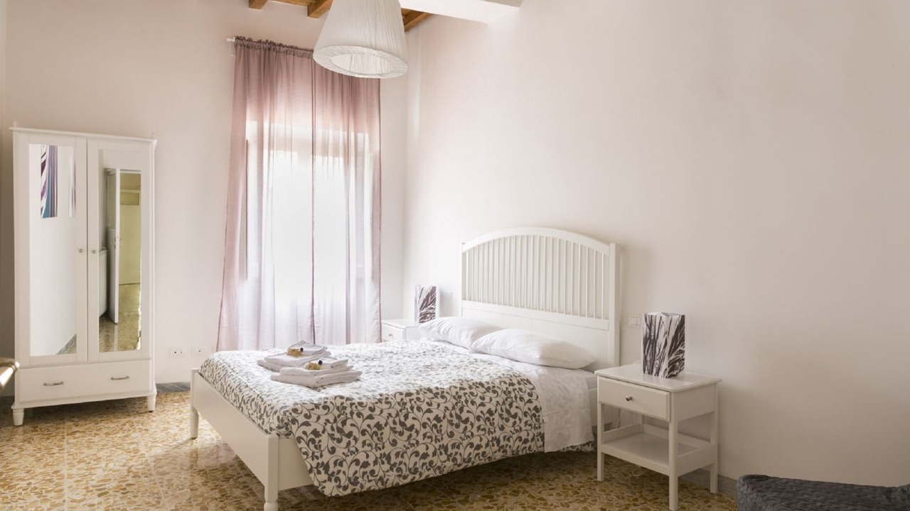 Photo of Bedroom in Rione VI Parione