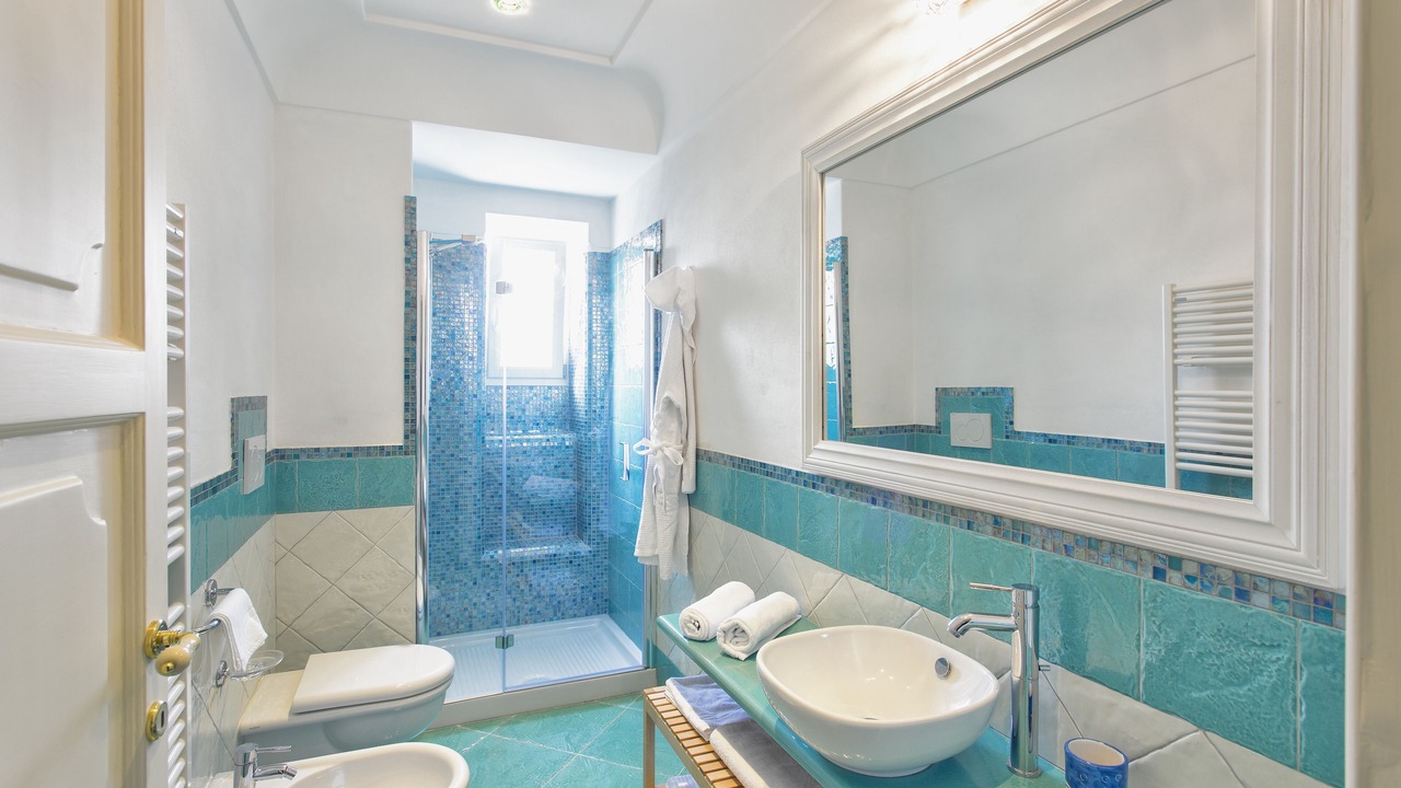 Photo of Bathroom in Forio