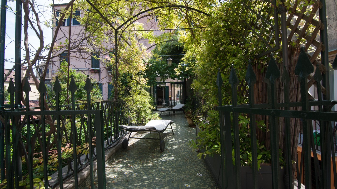 Photo of Patio Balcony in Dorsoduro