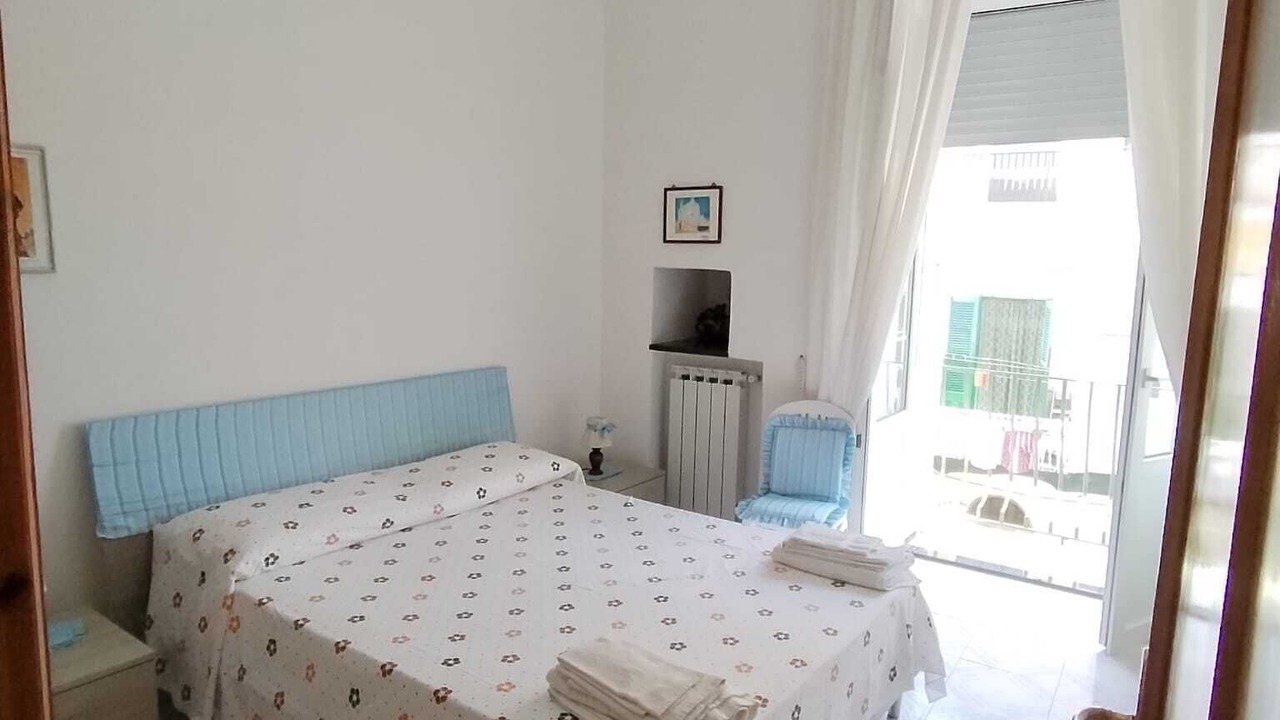 Photo of Bedroom in Ischia Porto