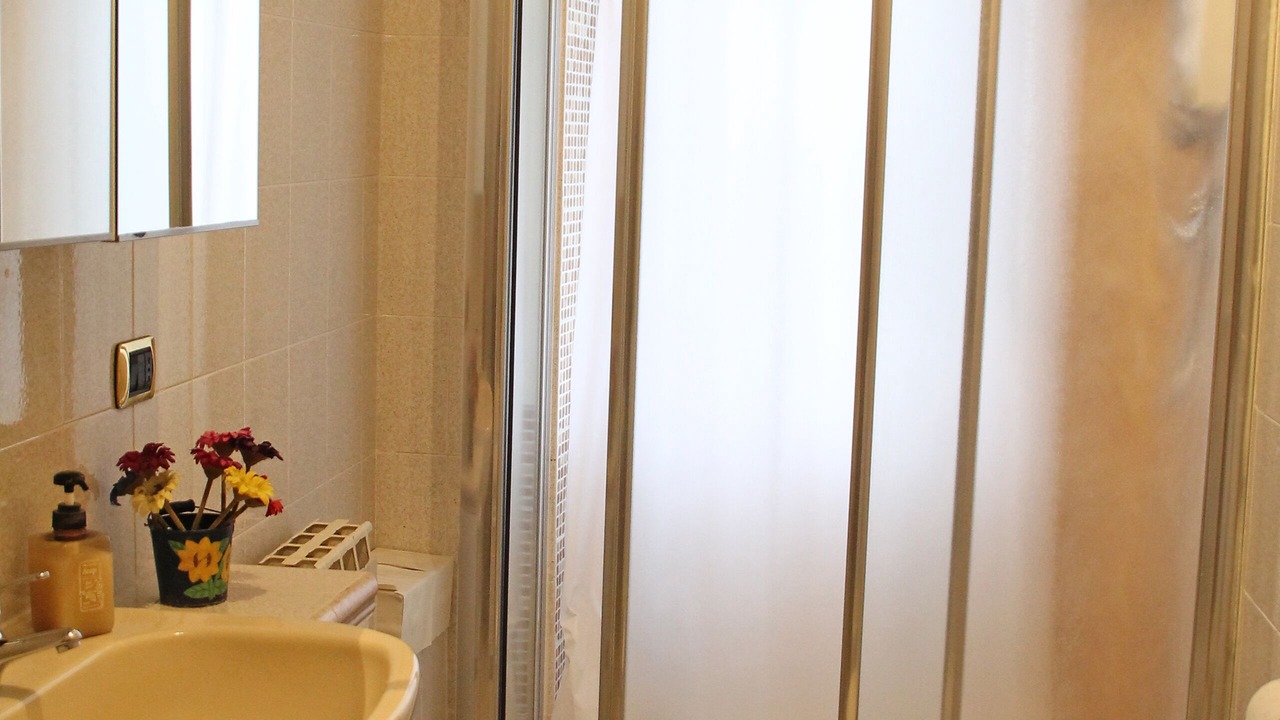 Photo of Bathroom in Zona XV Torre Maura