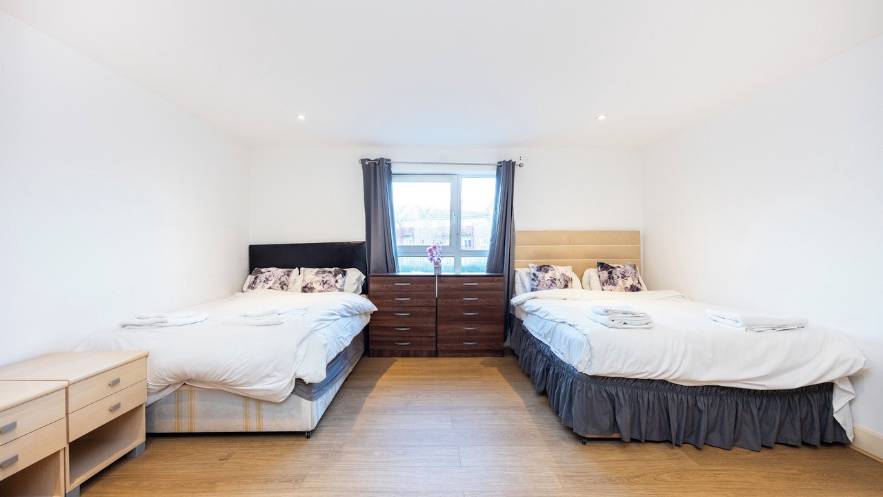 Photo of Bedroom in Island Gardens