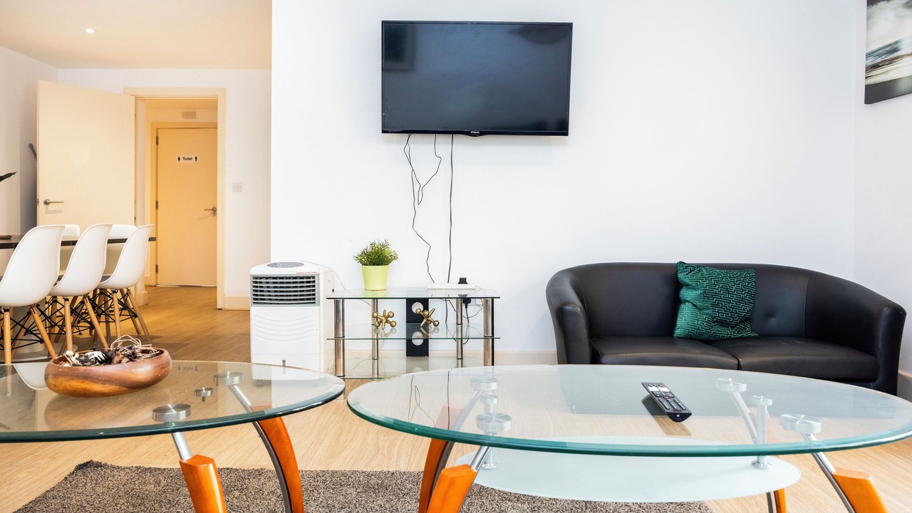 Photo of Livingroom in Island Gardens