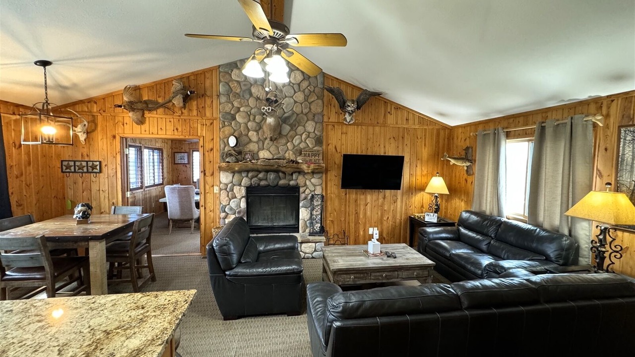 Photo of Livingroom in Waubay
