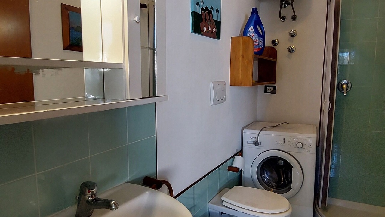 Photo of Bathroom in Forio