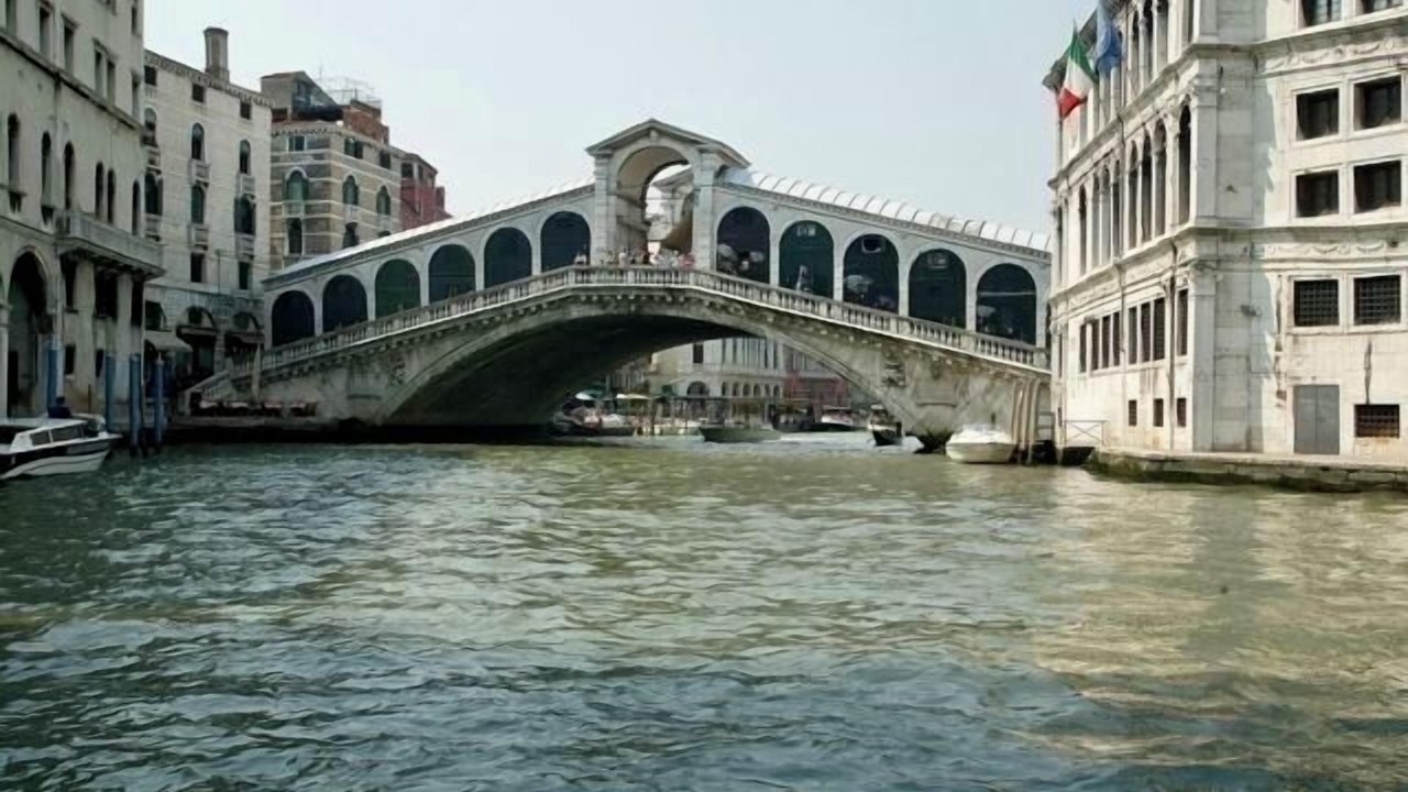 Photo of Others in San Polo