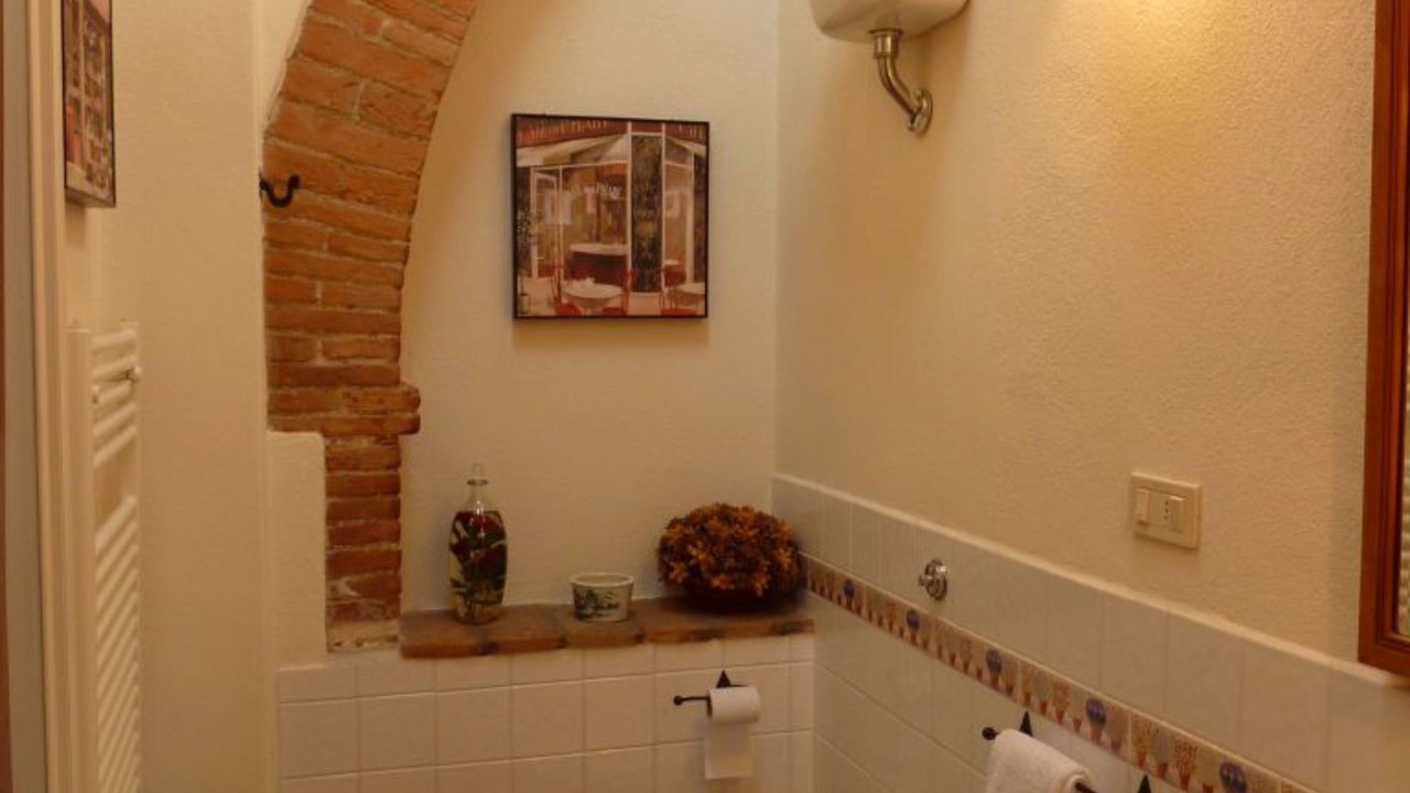 Photo of Bathroom in Radicofani