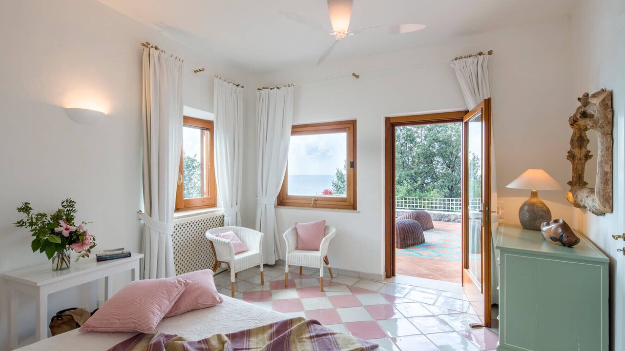 Photo of Bedroom in Forio
