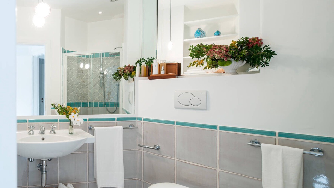 Photo of Bathroom in Forio