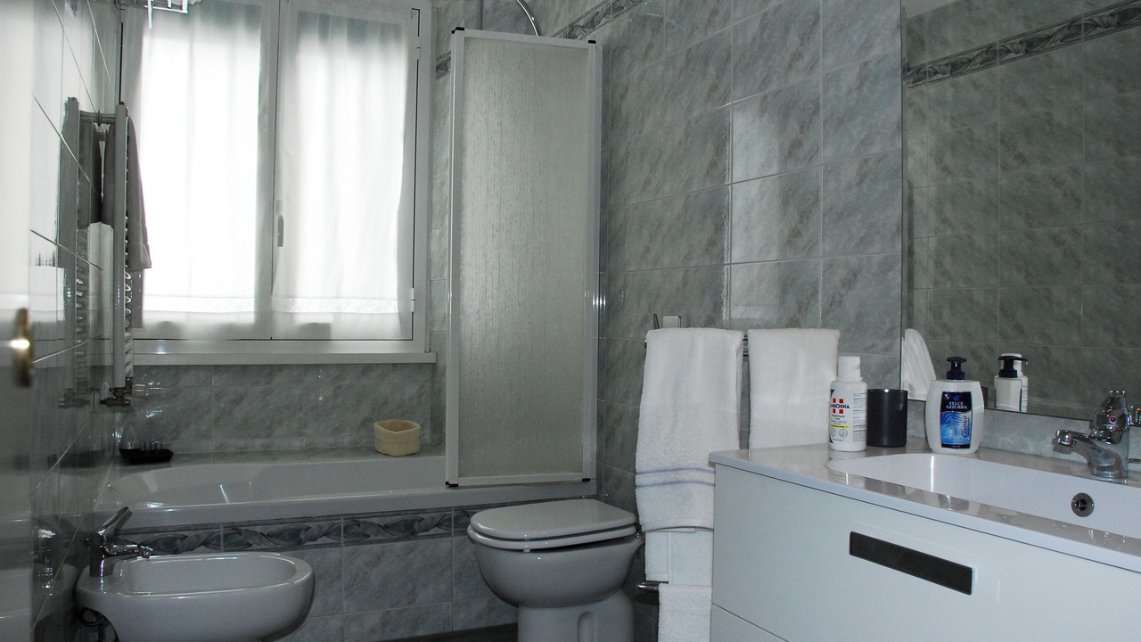 Photo of Bathroom in Quartiere XI Portuense